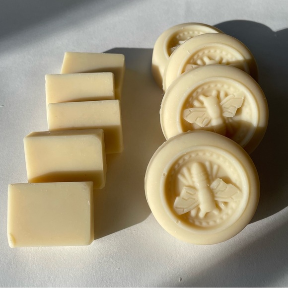 Lavender Geranium Shea Face Bars (2 rounds+1 Rectangle travel size, 3.5oz total) - Picture 3 of 11